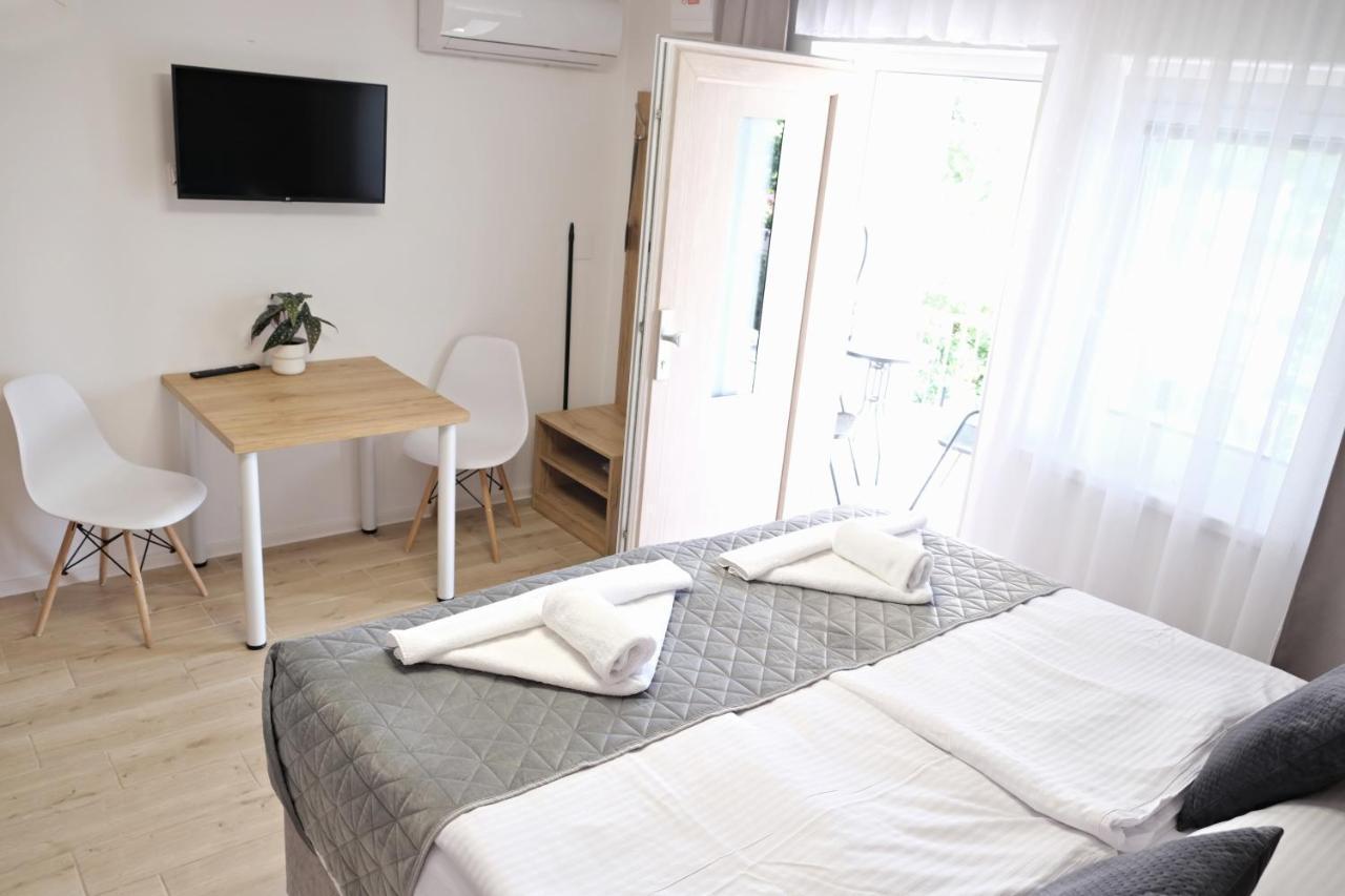 Apartmanovy Dum Na Kolonade Lednice Kültér fotó
